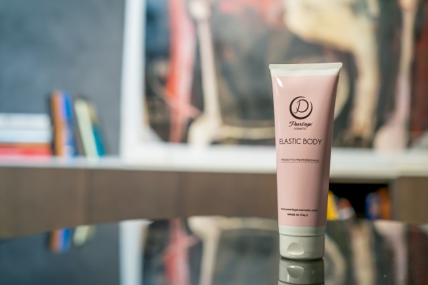 crema-corpo-per-schiarire-smagliature-pearlage-cosmetic