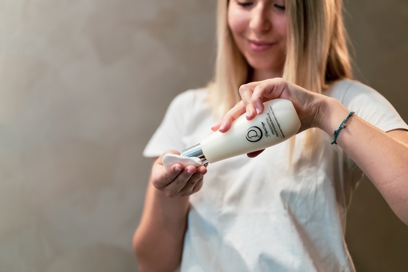 latte-detergente-viso-pearlage-cosmetic