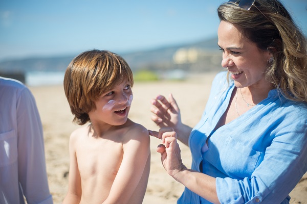 protezione-solare-bambini-pearlage-cosmetic